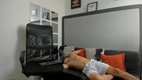 sky_wild online show from 23, 10, 2025