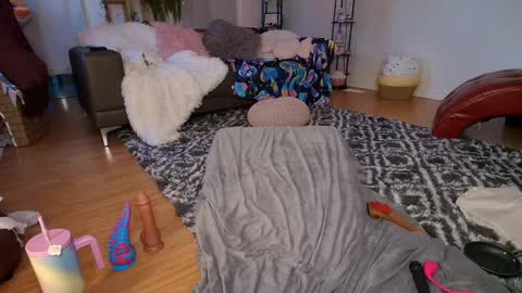 Snapshot of skyewatson chatting on 6, 1, 2025 Skye Watson online show from 6, 1, 2025