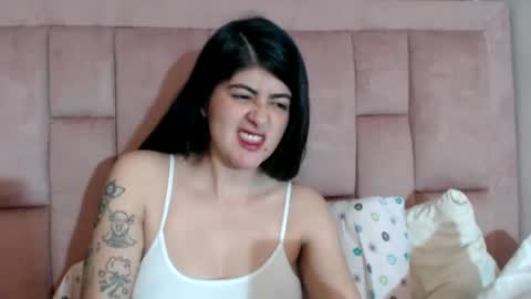 Snapshot of skyler1195 chatting on 19, 6, 2026 Skyler online show from 19, 6, 2026