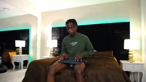 Snapshot of skylerbigxxx chatting on 16, 7, 2026 SKYLERBIGXXX online show from 16, 7, 2026