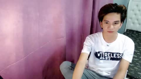 Snapshot of skyloquitexx chatting on 2, 4, 2026 skyler online show from 2, 4, 2026