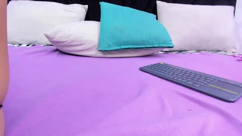 Skynny online show from 21, 2, 2025