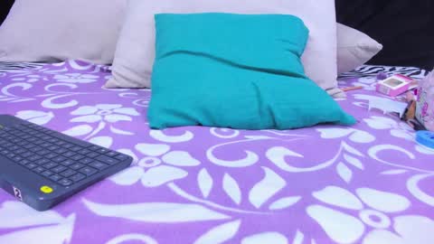 Skynny online show from 25, 2, 2025