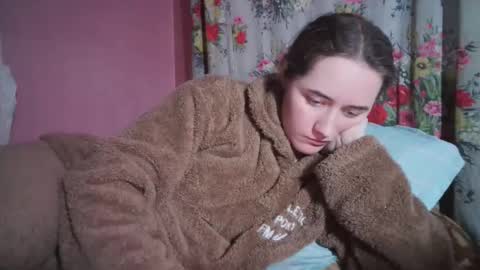 skyressie333 online show from 12, 12, 2024