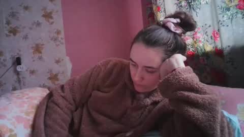 skyressie333 online show from 16, 12, 2024