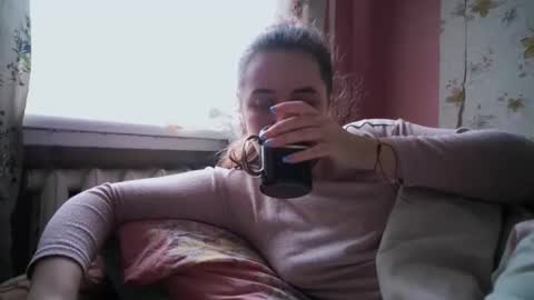 skyressie333 online show from 10, 1, 2025