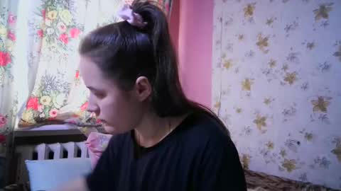 skyressie333 online show from 12, 1, 2025