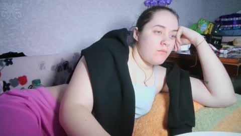 skyressie333 online show from 21, 2, 2025