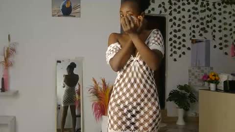 Snapshot of skyy_brown chatting on 31, 5, 2026 Bella online show from 31, 5, 2026