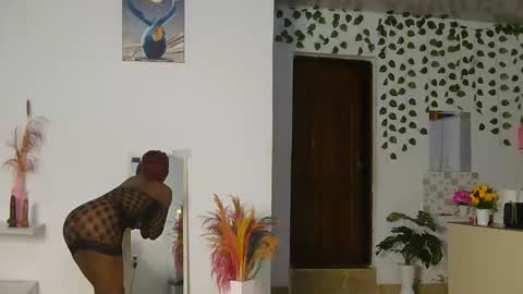 Snapshot of skyy_brown chatting on 11, 6, 2026 Bella online show from 11, 6, 2026
