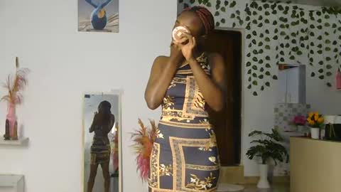 Snapshot of skyy_brown chatting on 13, 6, 2026 Bella online show from 13, 6, 2026