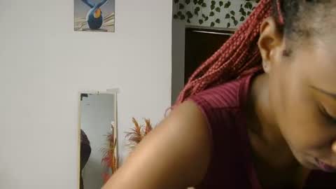Snapshot of skyy_brown chatting on 7, 7, 2026 Bella online show from 7, 7, 2026