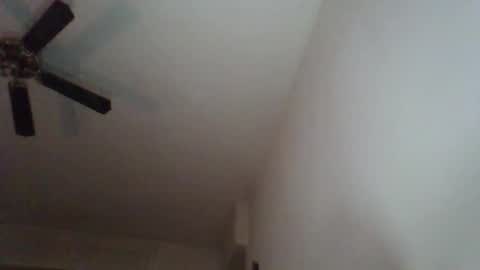 Snapshot of skyzzo1980 chatting on 2, 12, 2025 skyzzo1980 online show from 2, 12, 2025