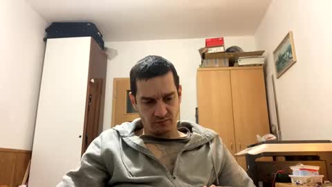 slabyhrac online show from 6, 2, 2025