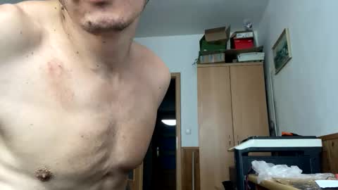 slabyhrac online show from 22, 4, 2026