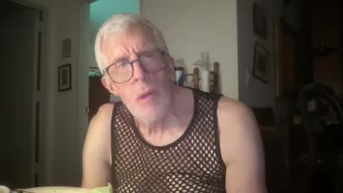 Snapshot of slampiggg chatting on 8, 10, 2025 slampiggg online show from 8, 10, 2025