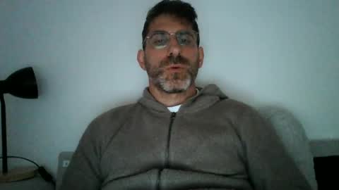 camboy online show from 12, 6, 2026