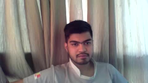 Add me on hangout sjcool1998 online show from 17, 12, 2025