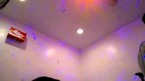 Sleazyycarlitx online show from 17, 11, 2025