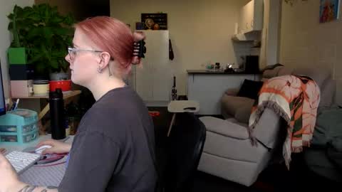 Snapshot of sleepingkiwigirl chatting on 3, 6, 2026 Kiwi Girl online show from 3, 6, 2026