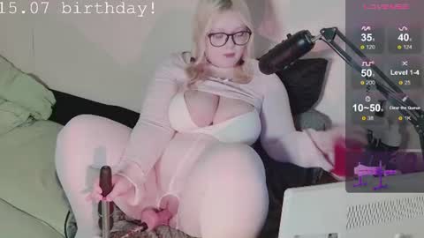 SleepyHeadCat online show from 11, 7, 2026