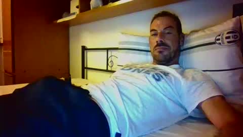 Snapshot of slevin1983 chatting on 14, 9, 2025 slevin online show from 14, 9, 2025