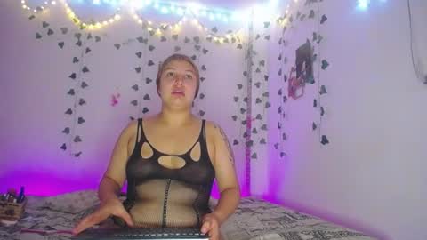Snapshot of sleyandluna1 chatting on 16, 6, 2026 sleyandluna1 online show from 16, 6, 2026