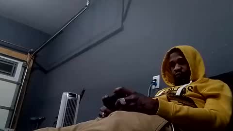 Snapshot of slickerthan12 chatting on 9, 2, 2025 BBC Hanging online show from 9, 2, 2025