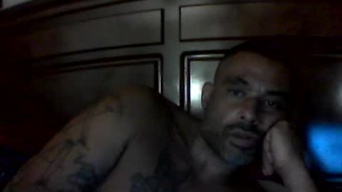 Snapshot of slickstre chatting on 5, 8, 2026 slickstre online show from 5, 8, 2026