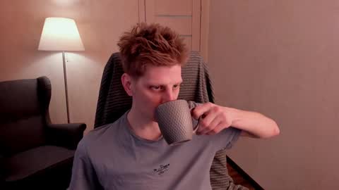 Snapshot of slim_andy chatting on 6, 2, 2025 Andy online show from 6, 2, 2025