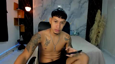 slim_master12 online show from 19, 4, 2026