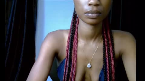 Snapshot of slim_petitqueen chatting on 22, 11, 2025 Alice online show from 22, 11, 2025