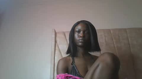 Snapshot of slim_queen254 chatting on 7, 1, 2026 slim_queen254 online show from 7, 1, 2026