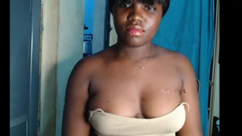 Snapshot of slimthick_tinah chatting on 28, 7, 2026 TINA online show from 28, 7, 2026