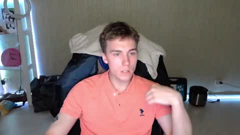 Snapshot of slippery_baby chatting on 8, 7, 2026 Mila online show from 8, 7, 2026
