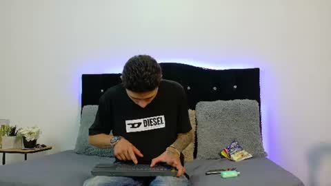 Sloan17 online show from 26, 6, 2026