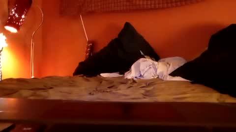 Sloanskirty online show from 5, 10, 2025