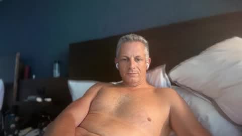 Snapshot of slowgoesit chatting on 16, 6, 2026 slowgoesit online show from 16, 6, 2026