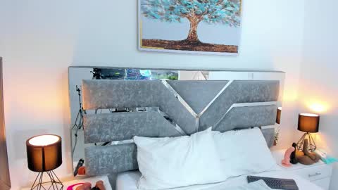 Snapshot of slut_milf_ chatting on 17, 1, 2026 slut_milf_ online show from 17, 1, 2026