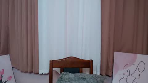 Snapshot of slut_stella69 chatting on 4, 12, 2025 STELLA online show from 4, 12, 2025