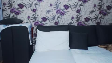 Snapshot of slutishmami chatting on 23, 12, 2024 slutihmami online show from 23, 12, 2024