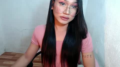  Lovie  online show from 30, 1, 2025