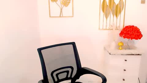 Snapshot of slutty_vanna chatting on 22, 2, 2025 mia online show from 22, 2, 2025