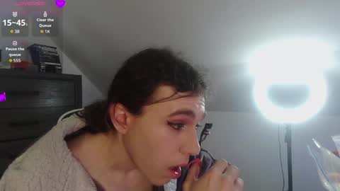 Natsu online show from 31, 3, 2026