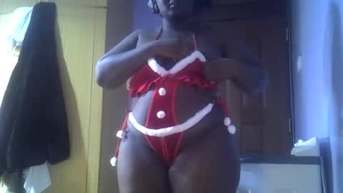 Snapshot of slutyebony186677 chatting on 15, 12, 2025 slutyebony186677 online show from 15, 12, 2025