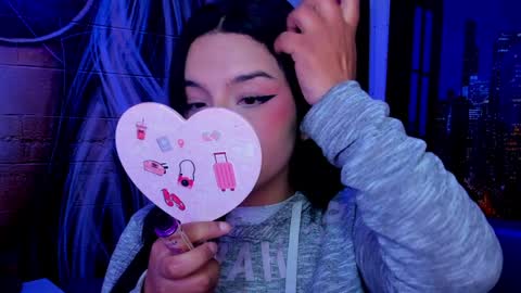 Mariana Torres online show from 7, 12, 2024