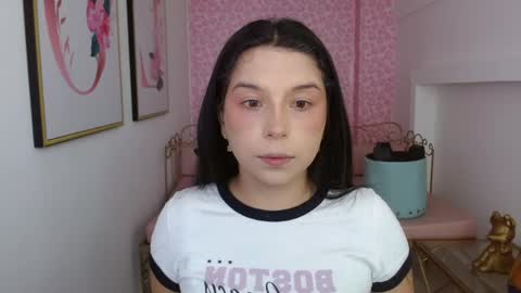 Snapshot of small__naughty chatting on 16, 5, 2026 Mariana Torres online show from 16, 5, 2026