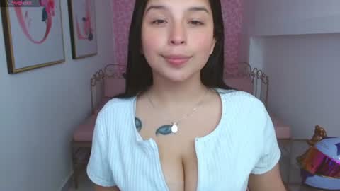 Snapshot of small__naughty chatting on 12, 6, 2026 Mariana Torres online show from 12, 6, 2026