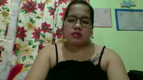 Snapshot of small_boobs59 chatting on 5, 11, 2025 Lovewella online show from 5, 11, 2025