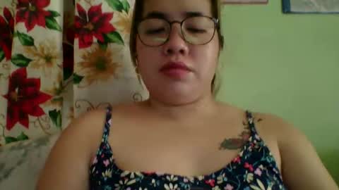 Snapshot of small_boobs59 chatting on 8, 11, 2025 Lovewella online show from 8, 11, 2025